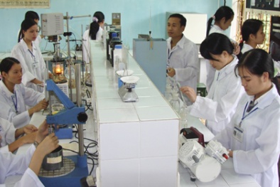 Dành nhiều 'ưu đãi' cho các nhà khoa học trẻ